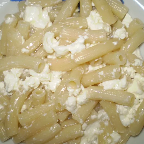 MAKARONE SA SIROM