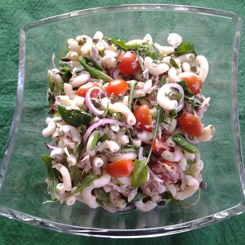Salata od tjestenine, tunjevine i ruccolE