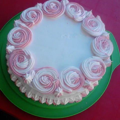BRZA JOGURT TORTA S JAGODAMA
