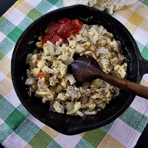 Sprža sa kiselim paprikama