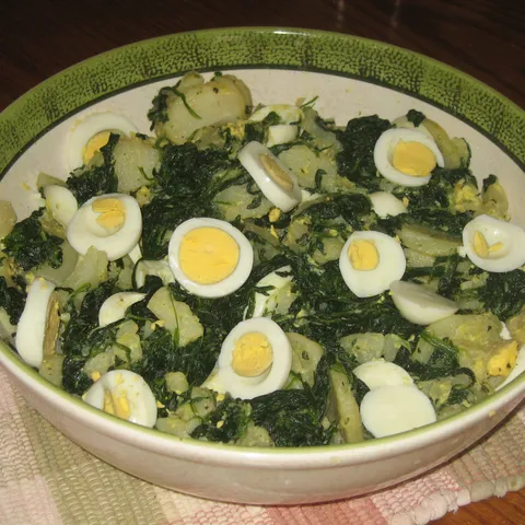 Salata od krompira i spinata