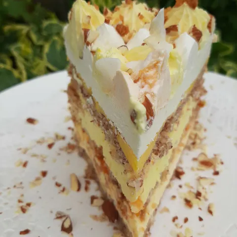 „Poljubac” torta od grejpa i naranče