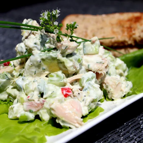 Letnja tuna salata