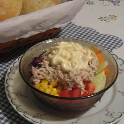 SALATA OD TUNJEVINE