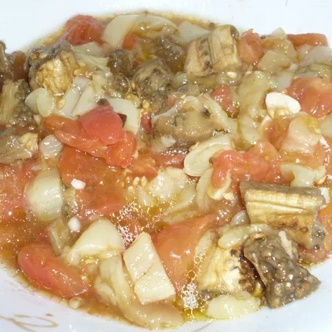 Salata od paprika, rajčica i patliđana