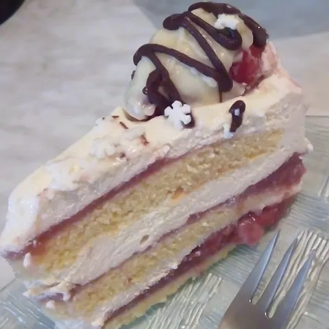 Pjenasta vanilija torta