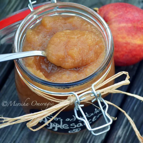 Sos od Jabuka/ Applesauce