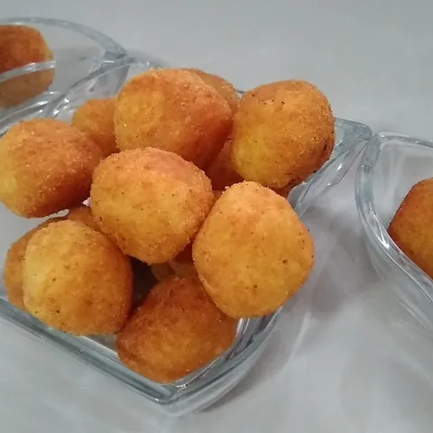 Kuglice sa kaškavalj i sira