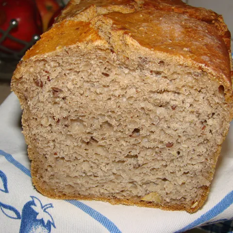 Raženi kiseli kruh (Sauerteigbrot )