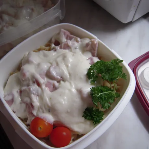 Pasta u sosu od sunke