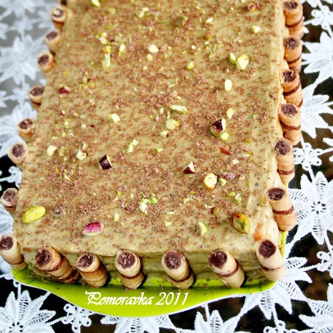 Nepečena banana torta