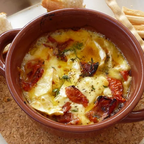 Monsunkin Totalno Plemeniti (Baked Brie - Peceni sir s plemenitim plijesnima)