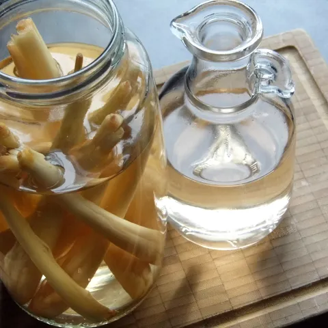 Ocat aromatiziran limunskom travom