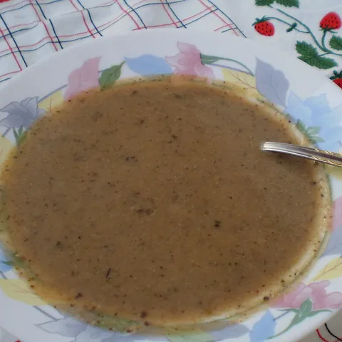 tamna krem juha od cikorije i karfiola