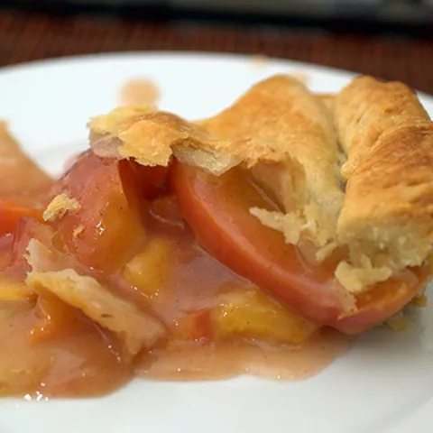 Karamelizirana pita od breskvi ( iliti Honey Burbon Caramel Peach Pie)