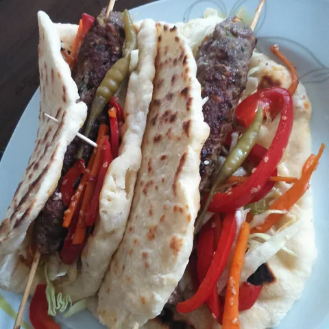 ŠIŠ kebab sa pistacijama