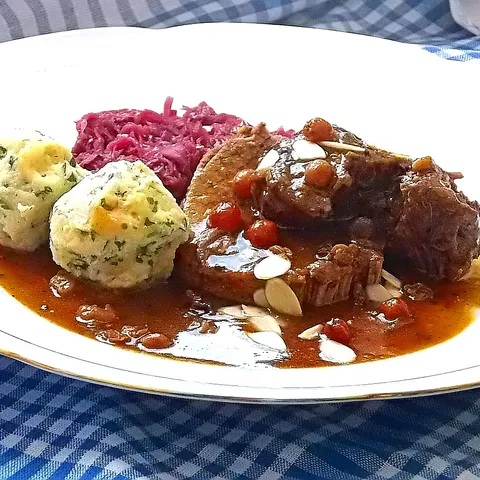 Rheinischer Sauerbraten(njemačko/bavarsko kiselo pečenje)