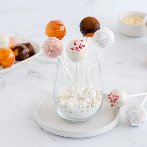 Vesele cake pops fritule