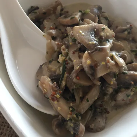 Stroganoff nadev od šampinjona