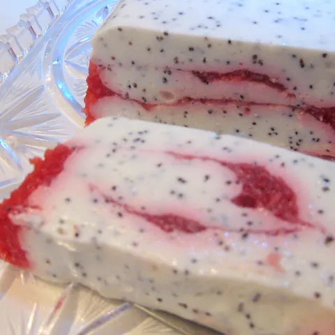 Terrine sa jagodama i makom