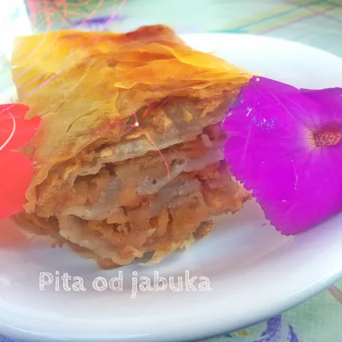 Pita od jabuka