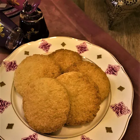 Jastučići od kokosa iz Aleppa (أقراص جوز الهند الحلبية)