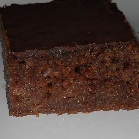 SOČNI KOLAČ OD JABUKA