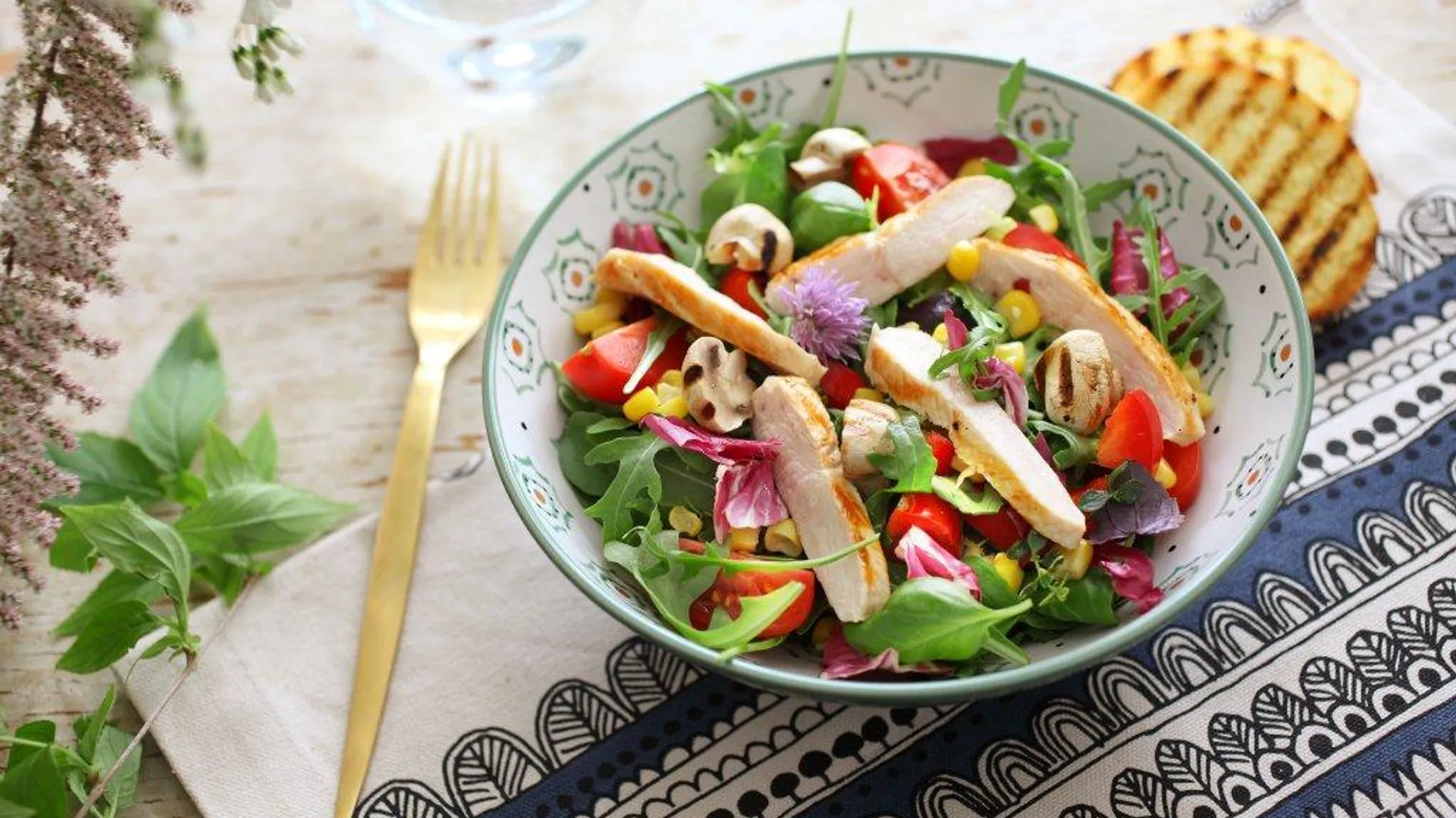 Salata de vara cu pui